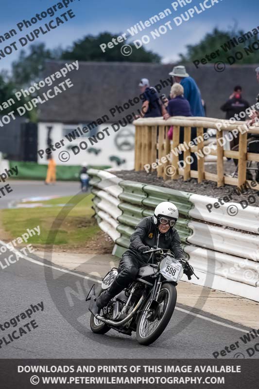 Vintage motorcycle club;eventdigitalimages;mallory park;mallory park trackday photographs;no limits trackdays;peter wileman photography;trackday digital images;trackday photos;vmcc festival 1000 bikes photographs